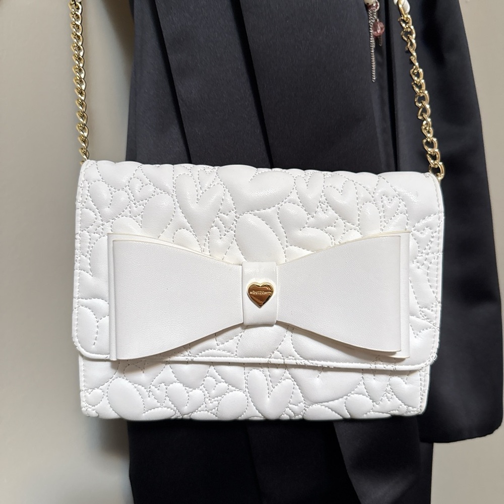 Betsey Johnson White Quilted Bow Clutch Bag